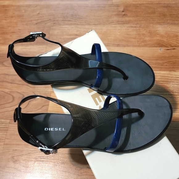 Diesel Sandals - Picture 3 of 6